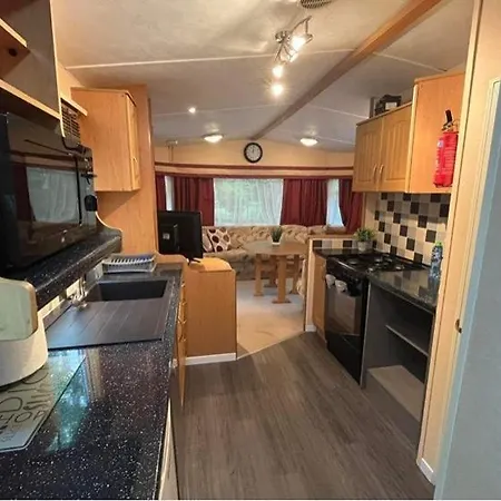 Holiday Home *